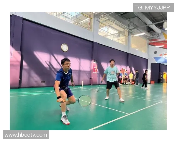 羽毛球战术揭秘：深入分析杭州羽毛球队的盯防策略与技巧